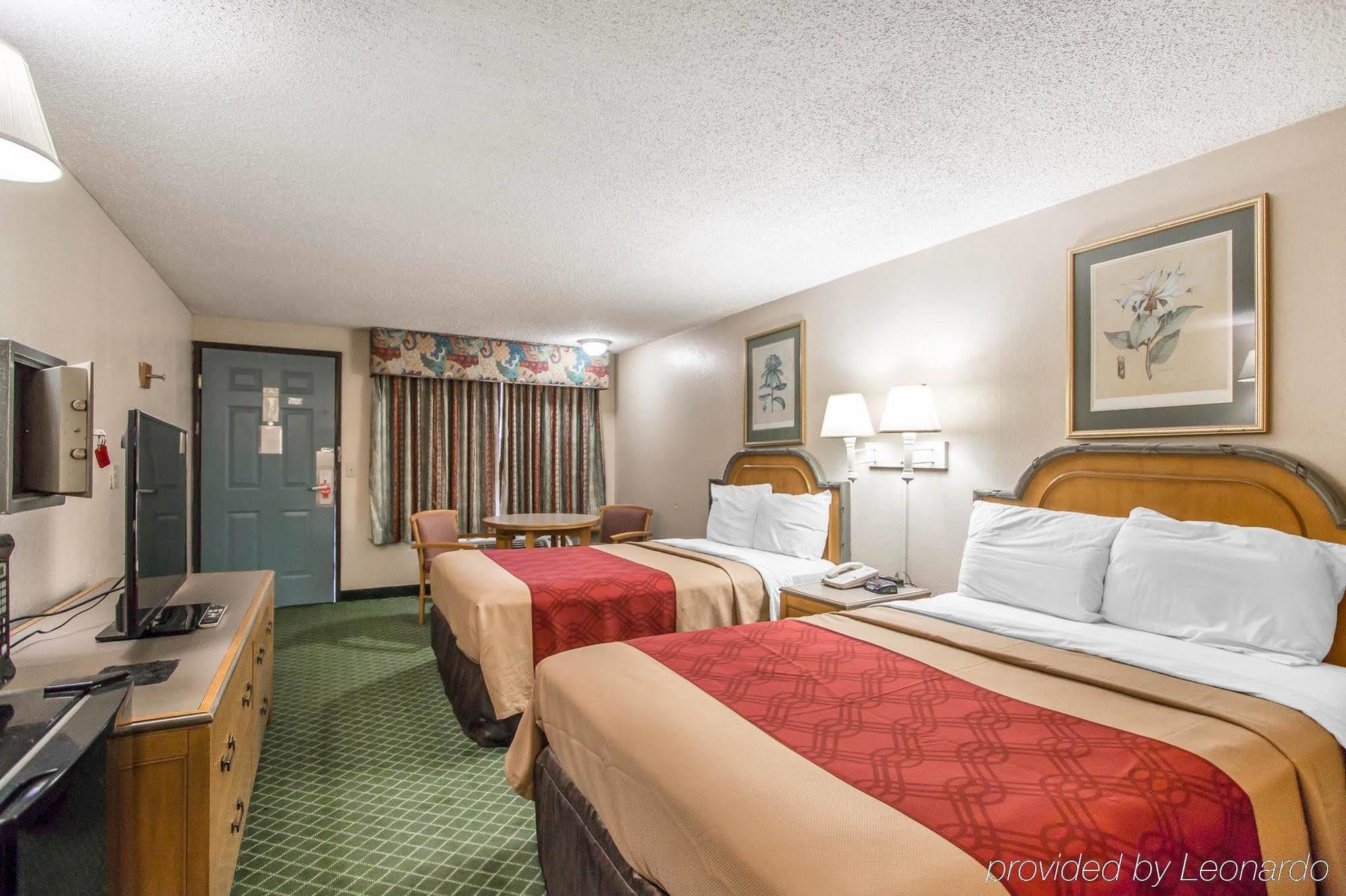 Econo Lodge Pooler - Savannah I-95 Экстерьер фото