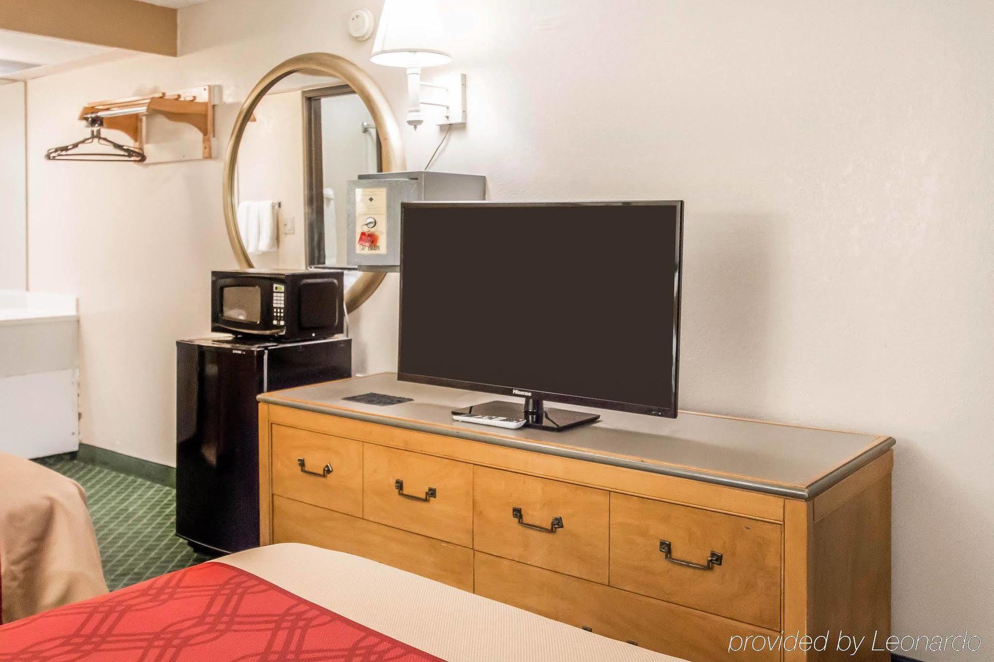 Econo Lodge Pooler - Savannah I-95 Экстерьер фото
