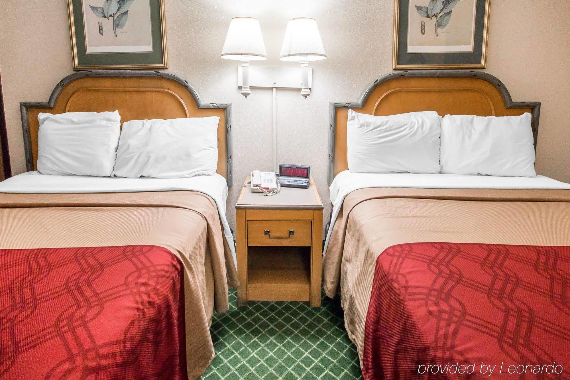 Econo Lodge Pooler - Savannah I-95 Экстерьер фото