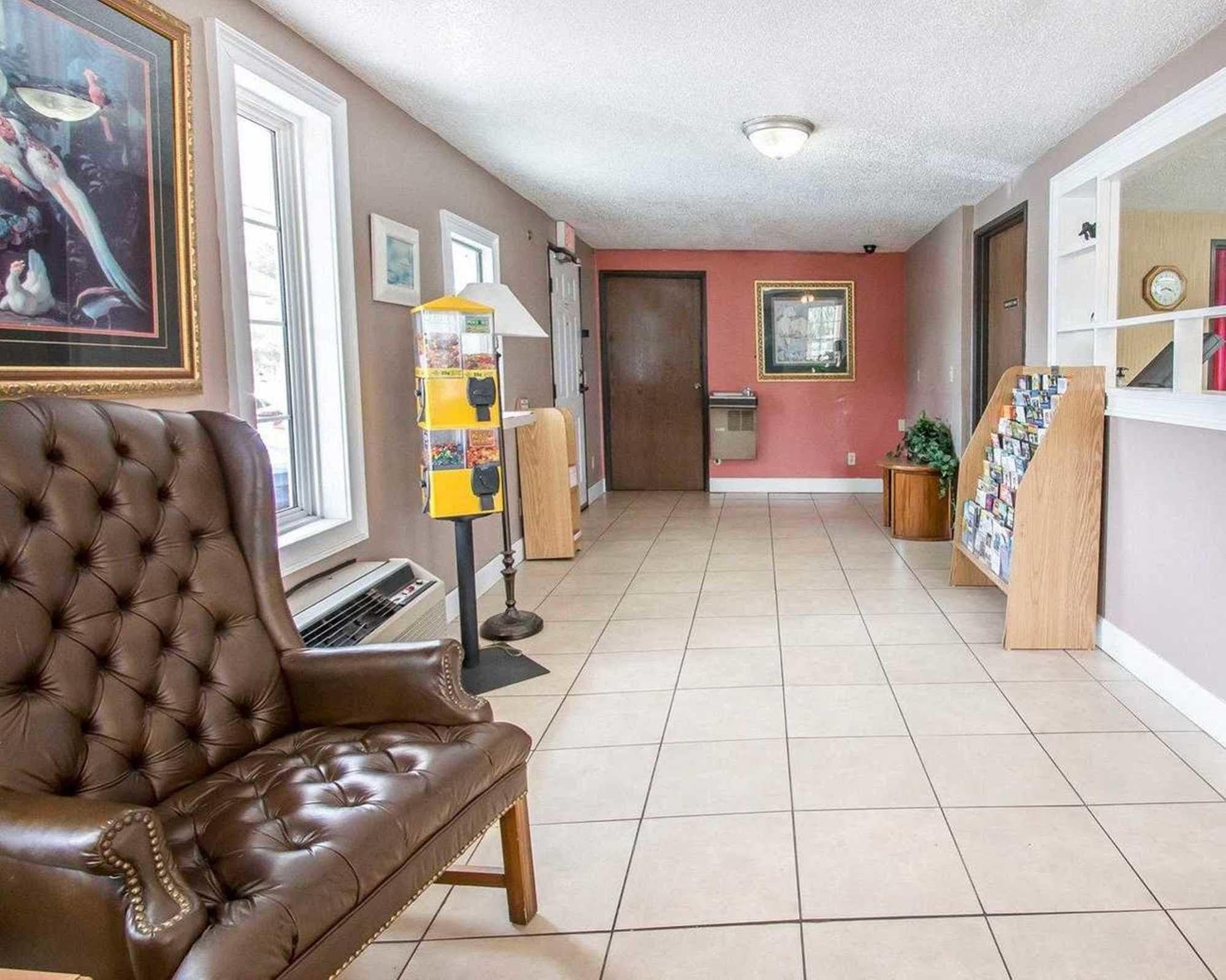 Econo Lodge Pooler - Savannah I-95 Экстерьер фото
